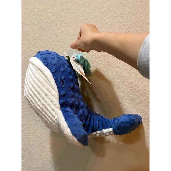 Blue Whale Plush Dog Toy with Rope Knot | Stuffed Chew Toy ~14 Inches new - Picture 3 of 4